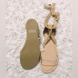 Tie knot gladiator sandals